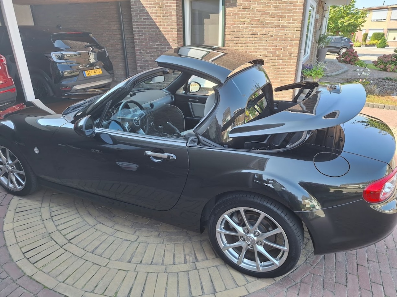 Mazda MX-5 - 1.8 TS+ Mazda MX-5 1.8 NC Kaminari | Sparkling Black | Leder | 114.800 km | APK 03/2027 | Originel - AutoWereld.nl