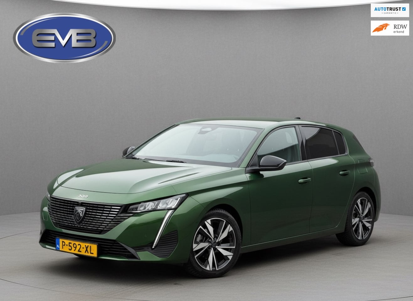 Peugeot 308 - 1.2 PureTech AUTOMAAT Allure Black line, achteruitrijcamera, afneembare trekhaak, 1 e eige - AutoWereld.nl