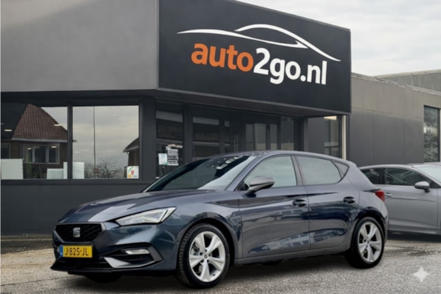 SEAT Leon - 1.0 TSI FR LAUNCH EDITION 95D.KM!! LEDER NAVI DIGI-DASH APPLE-CARPLAY LED LMV PDC - AutoWereld.nl