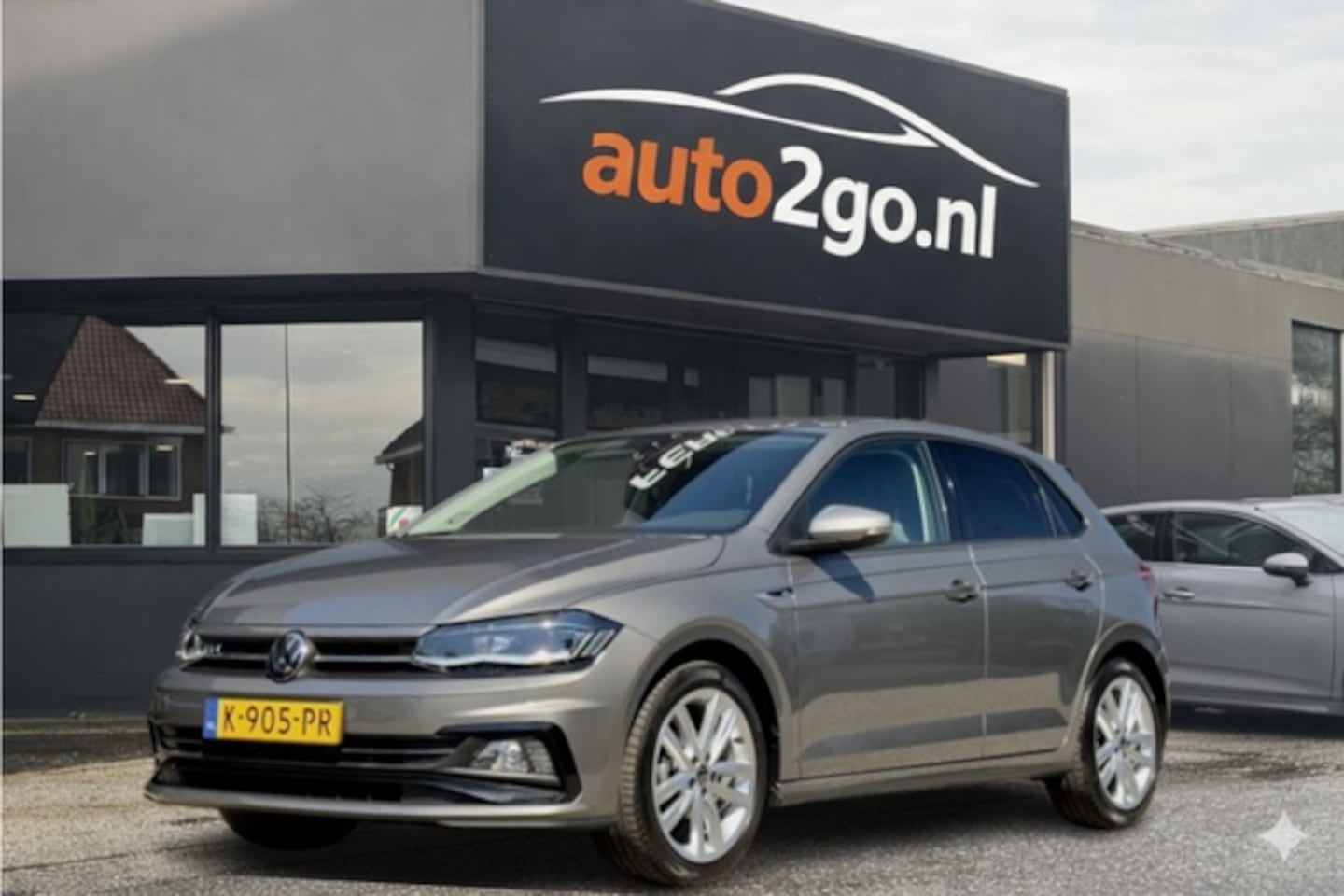 Volkswagen Polo - 1.0 TSI R-LINE 57D.KM!! NAVI CAMERA AIRCO APPLE-CARPLAY LED LMV PDC - AutoWereld.nl