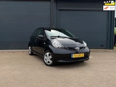 Toyota Aygo - 1.0 | 5 Deurs | Centrale Vergrendeling| E-Ramen |