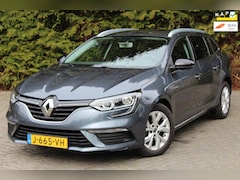 Renault Mégane Estate - 1.3 TCe Limited 140PK Automaat | Trekhaak | Parkeersensoren | Navigatie | Climate Control