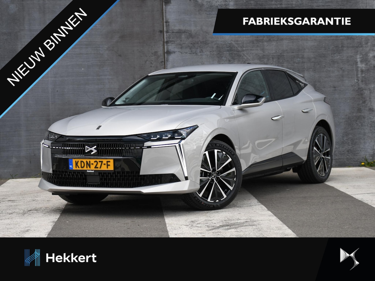 DS No 4 - E-Tense Etoile Absolute Comfort Pack 58.3Kwh 214pk Automaat 19''LM | DODE HOEK | PDC + CAM - AutoWereld.nl