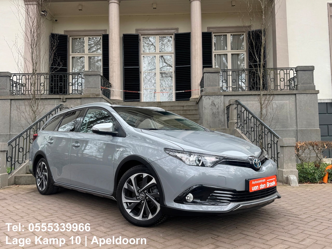 Toyota Auris Touring Sports - 1.8 Hybrid Freestyle Navi Android/CarPlay Camera Stoelverwarming Full Options - AutoWereld.nl