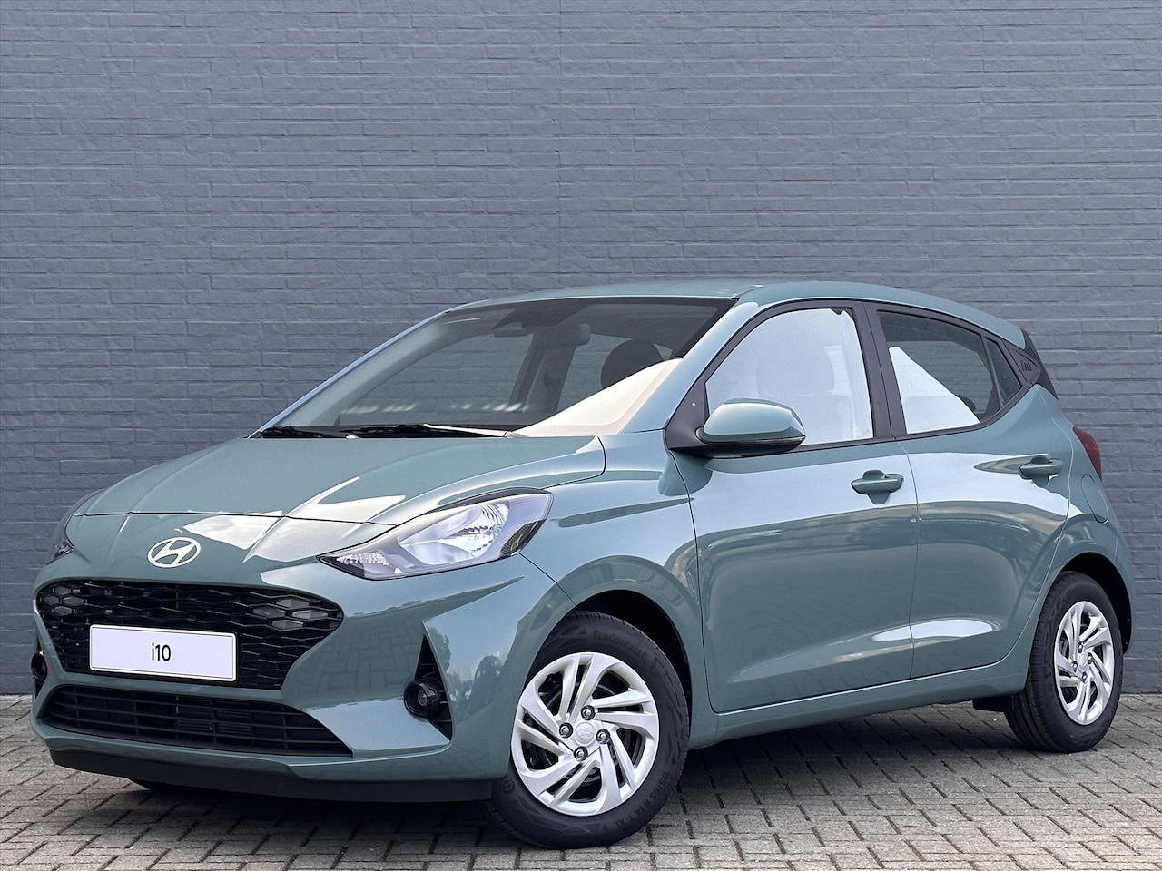 Hyundai i10 - 1.0i 67pk Comfort Smart | Navigatie | Camera - AutoWereld.nl