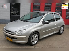 Peugeot 206 - 1.4-16V Air-line 3 , NIEUWE APK & DISTRIBUTIE