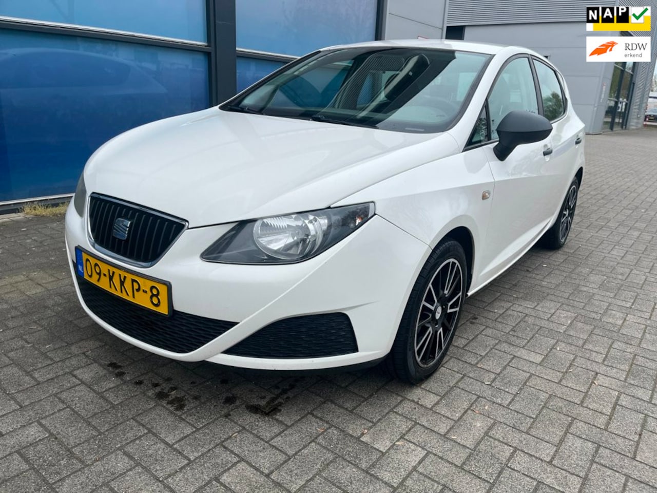 SEAT IBIZA
