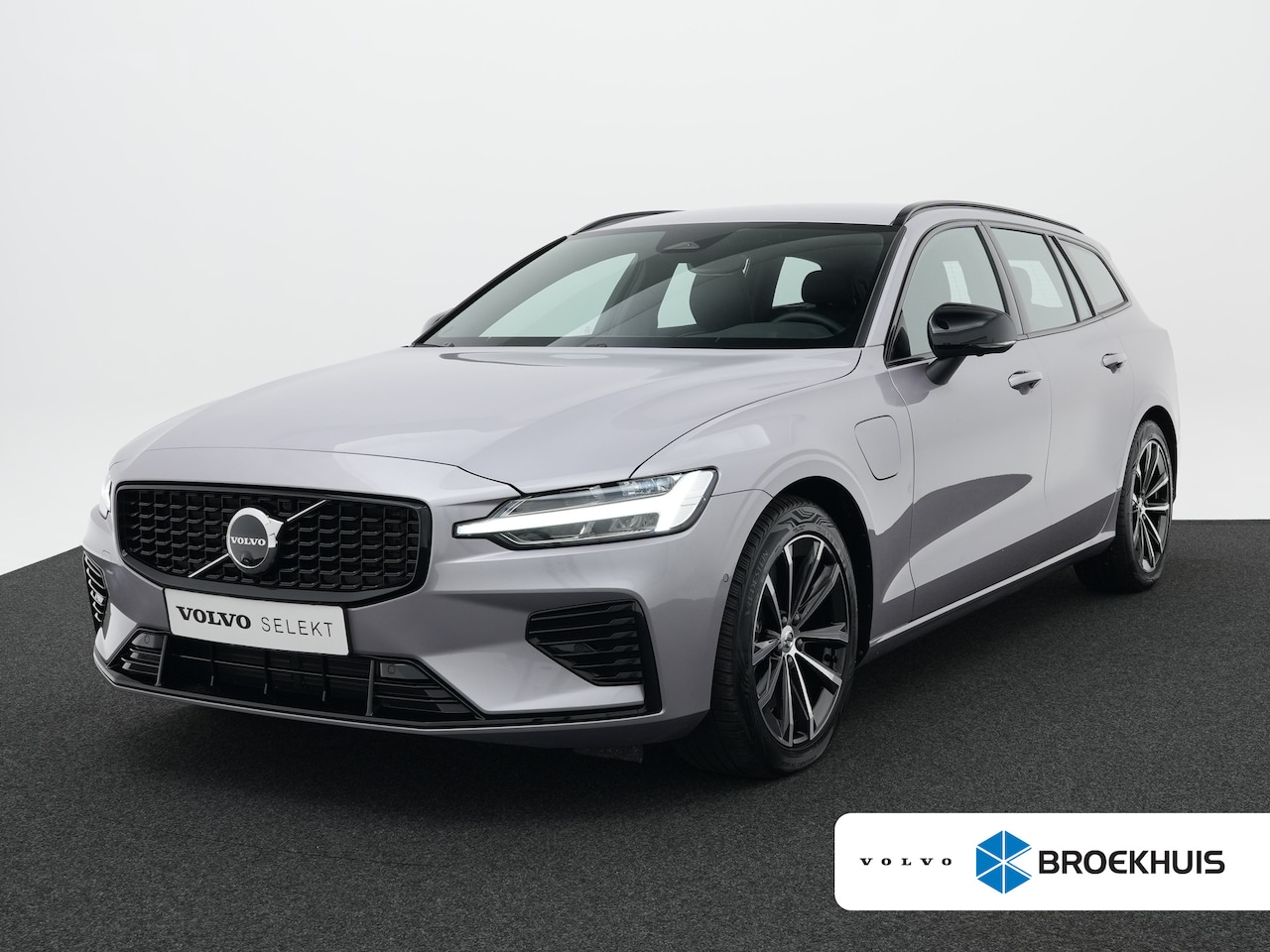 Volvo V60 - 2.0 T6 Plug-in hybrid AWD Plus Dark | Harman/Kardon | 360° | Trekhaak| Memory | - AutoWereld.nl