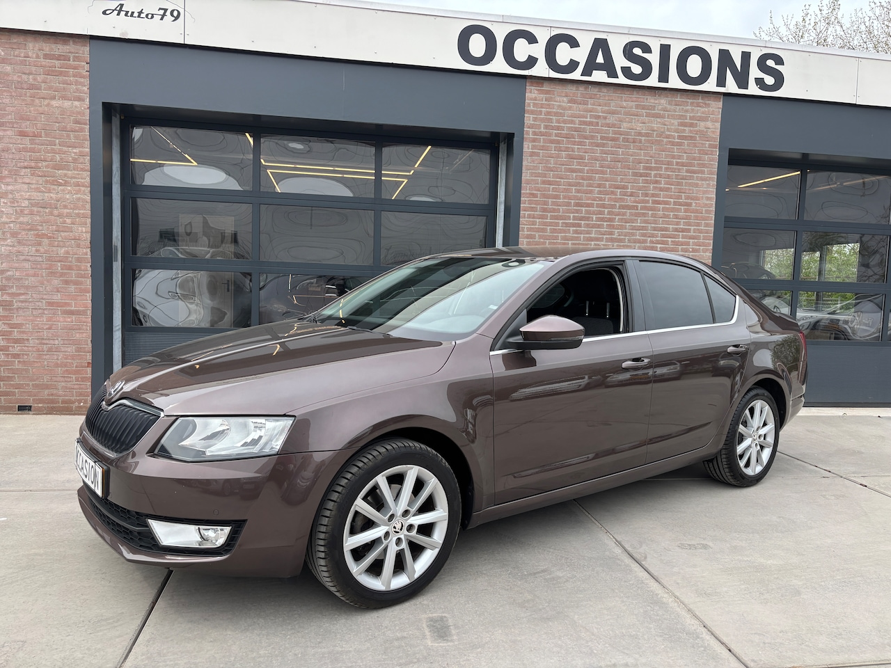 Skoda Octavia - 1.2 TSI Greentech Ambition Businessline | Org-NL auto. Navi. Clima. Cruise. Onderhouden. Etc. - AutoWereld.nl