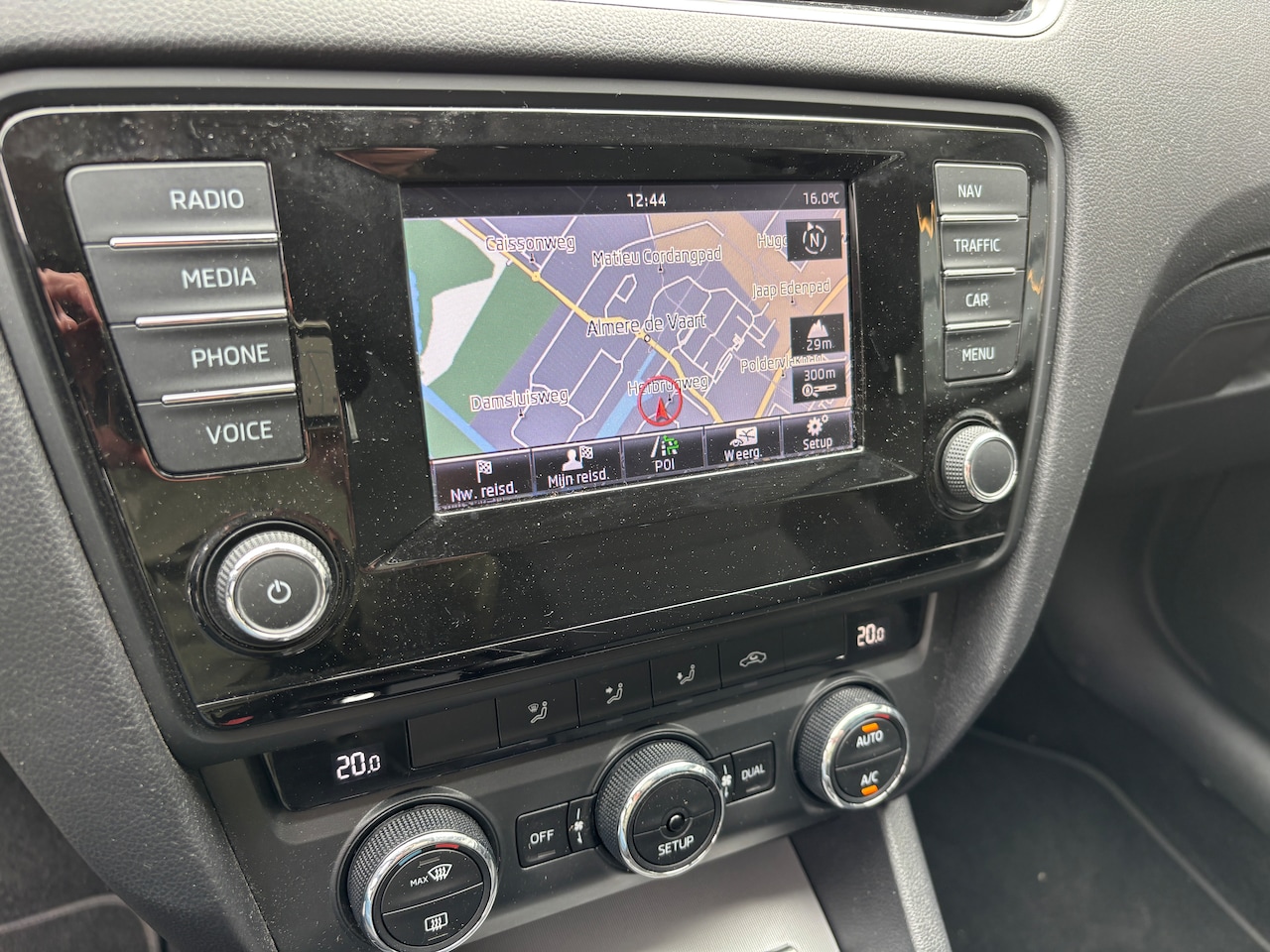 Skoda Octavia - 1.2 TSI Greentech Ambition Businessline | Org-NL auto. Navi. Clima. Cruise. Onderhouden. Etc.