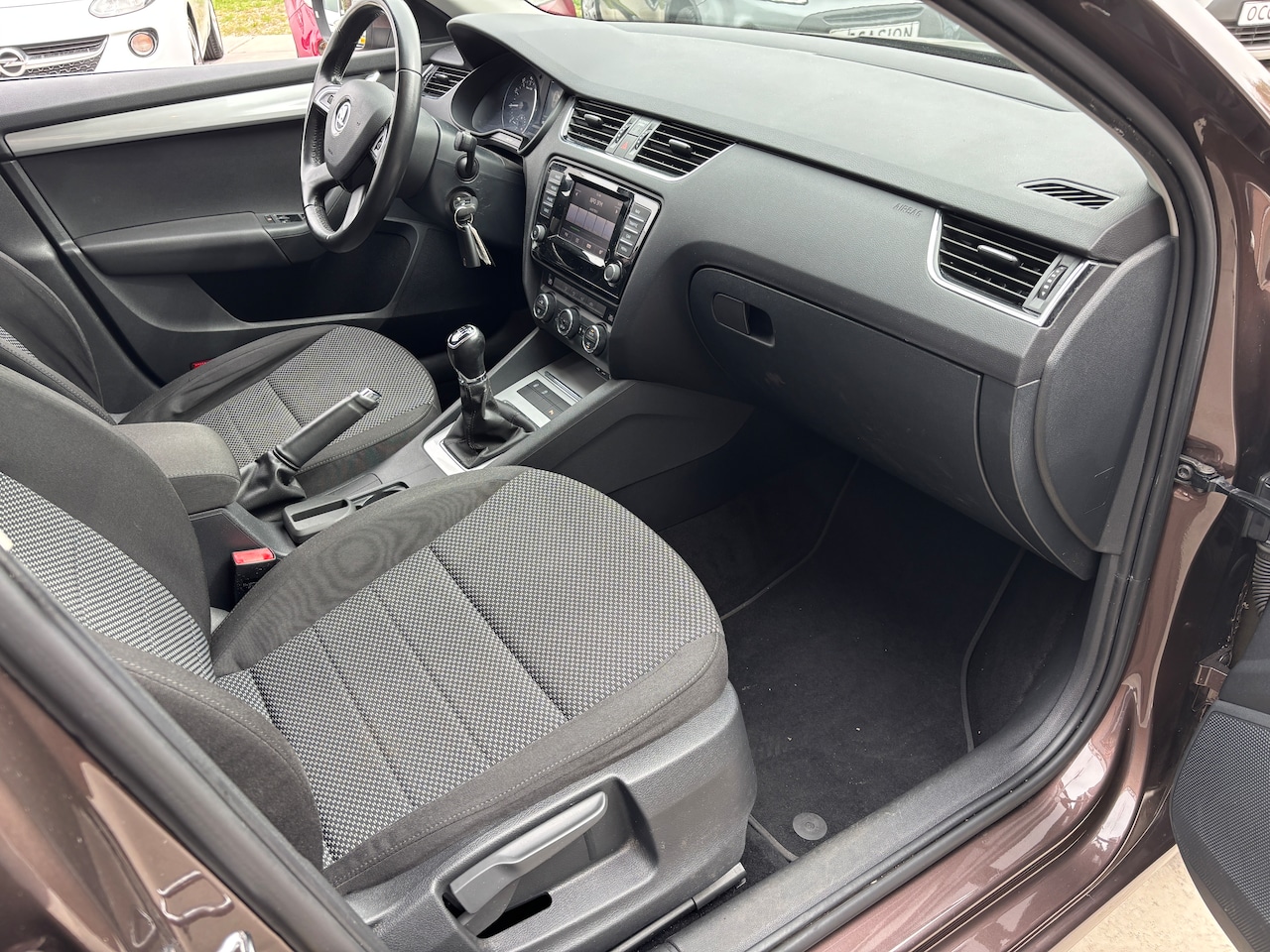 Skoda Octavia - 1.2 TSI Greentech Ambition Businessline | Org-NL auto. Navi. Clima. Cruise. Onderhouden. Etc.