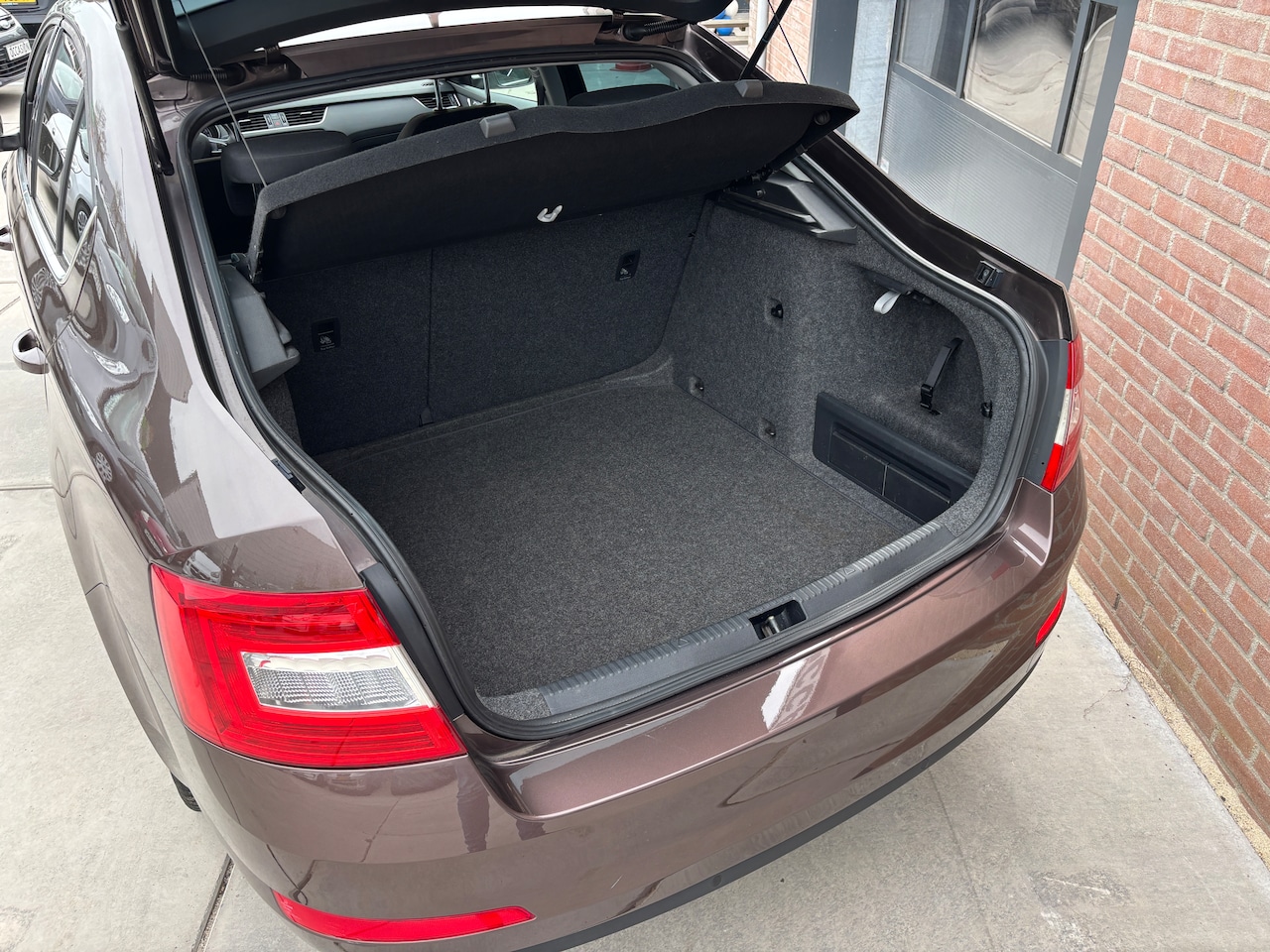 Skoda Octavia - 1.2 TSI Greentech Ambition Businessline | Org-NL auto. Navi. Clima. Cruise. Onderhouden. Etc.