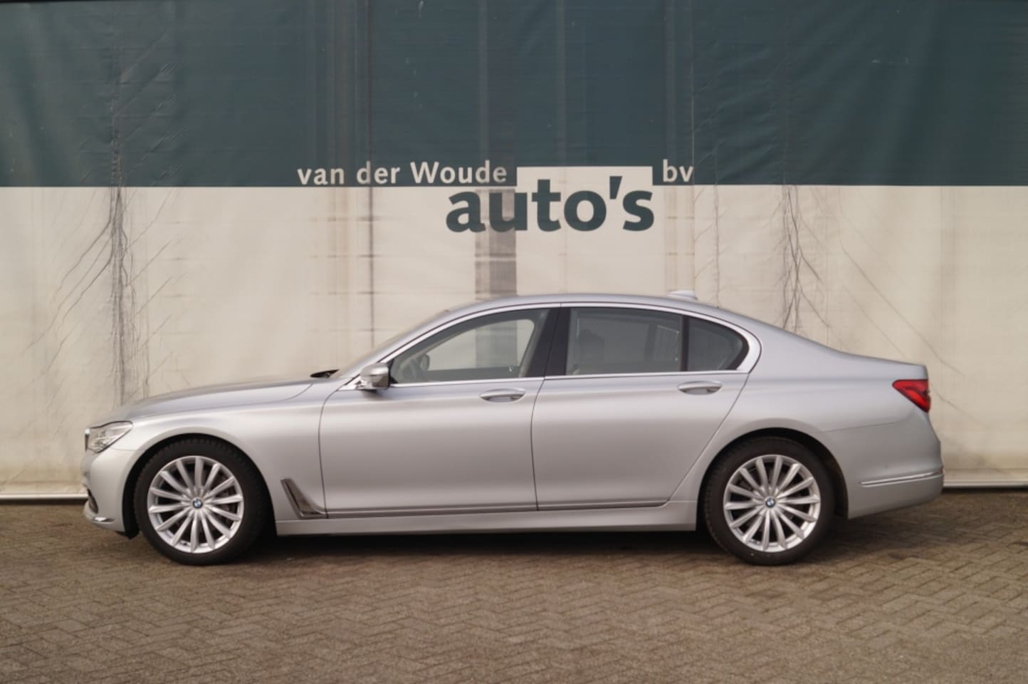 BMW 7-serie - 730d 265pk Automaat High Executive -LEER-LED-ECC- - AutoWereld.nl
