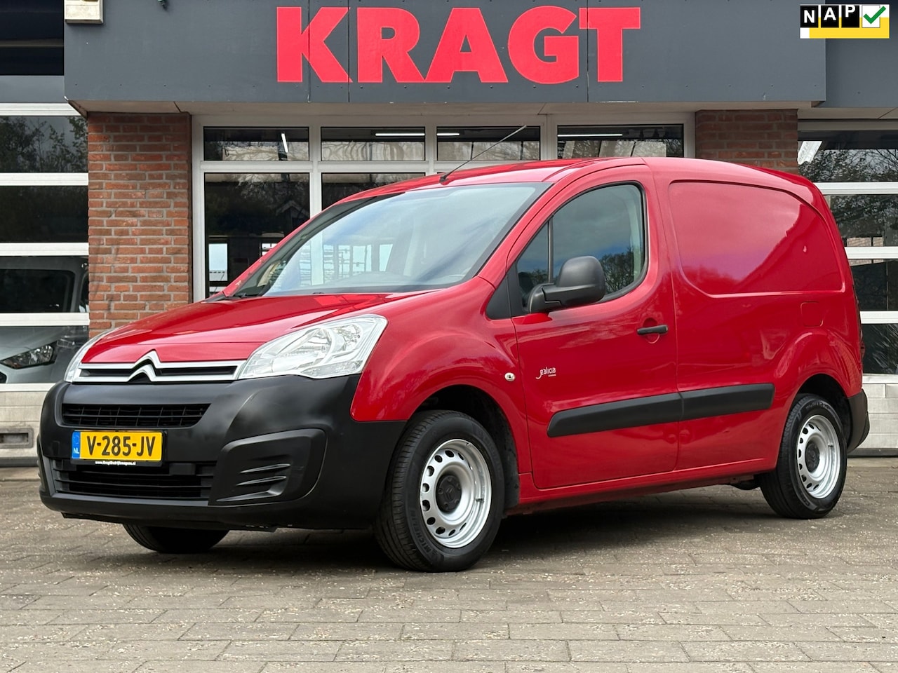 Citroën Berlingo - 1.6 BlueHDI 75 Club Economy|NAP|EURO6|1E EIG|cruise control|trekhaak|drie zitplaatsen|elek - AutoWereld.nl
