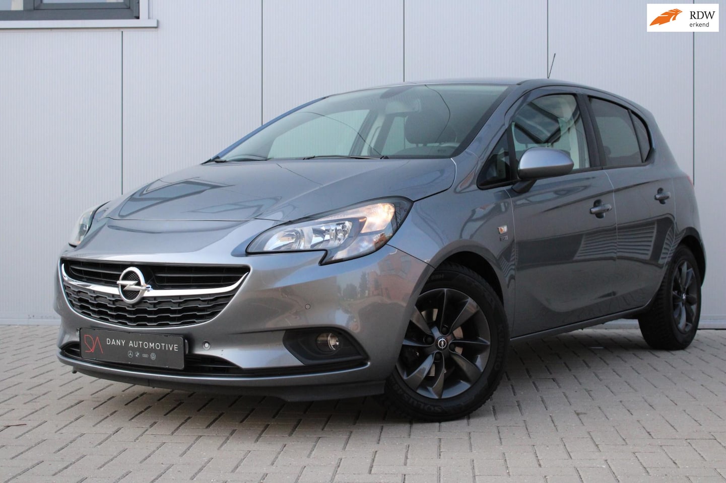 Opel Corsa - 1.4 120 Jahre VOL AUTOMAAT I CARPLAY I CAMERA I STUUR VERW. I STOEL VERW. I - AutoWereld.nl
