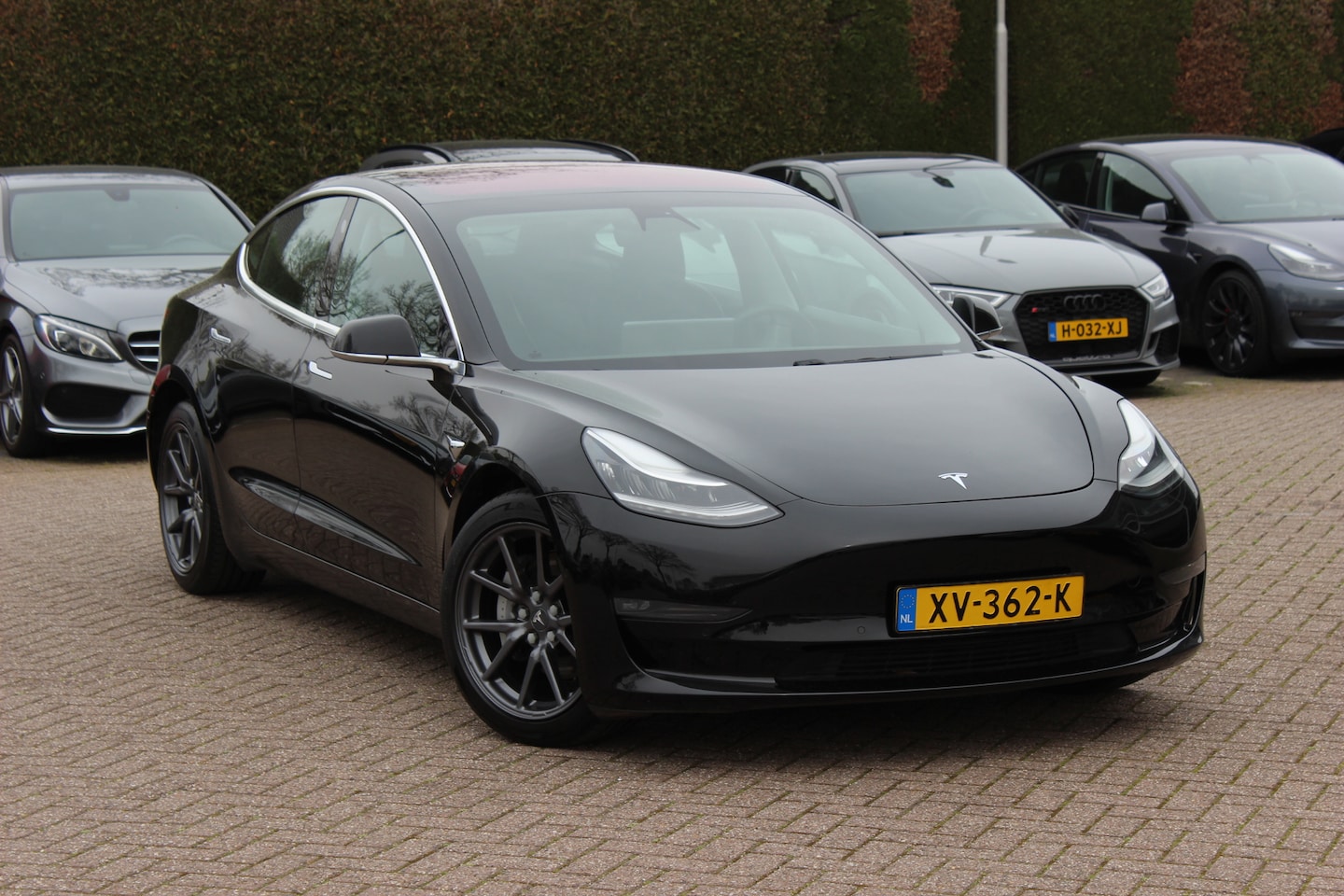 Tesla Model 3 - Long Range RWD Long Range AWD 75 kWh / SoH 88,2% / Autopilot / Panoramadak / Camera / Premium Audio / 18' - AutoWereld.nl