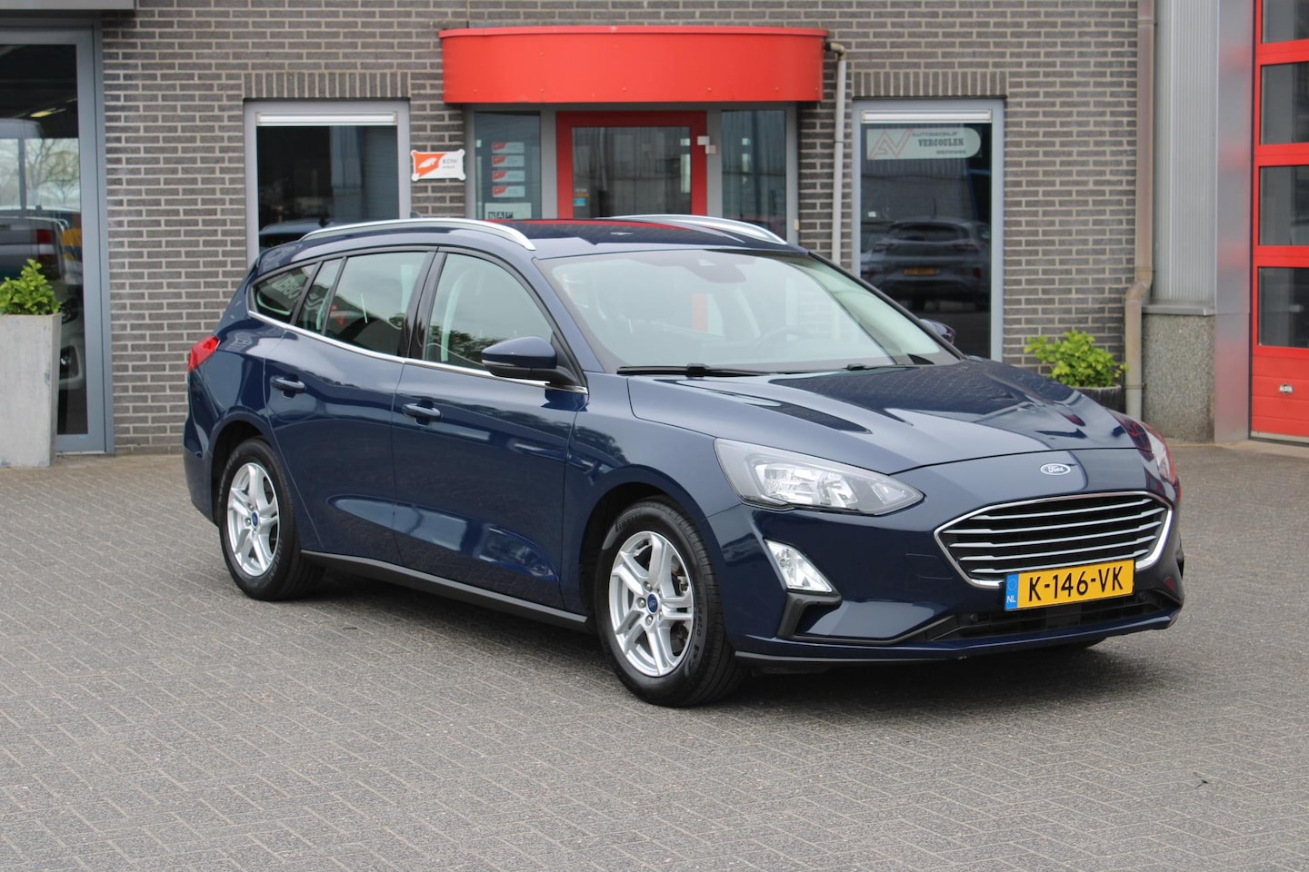 Ford Focus Wagon - 1.0 EcoBoost Hybrid Trend Edition Business Trekhaak - AutoWereld.nl