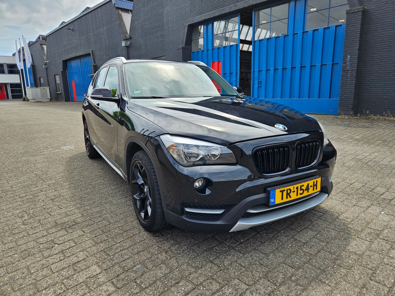 BMW X1 - XDrive18d Business+ - AutoWereld.nl