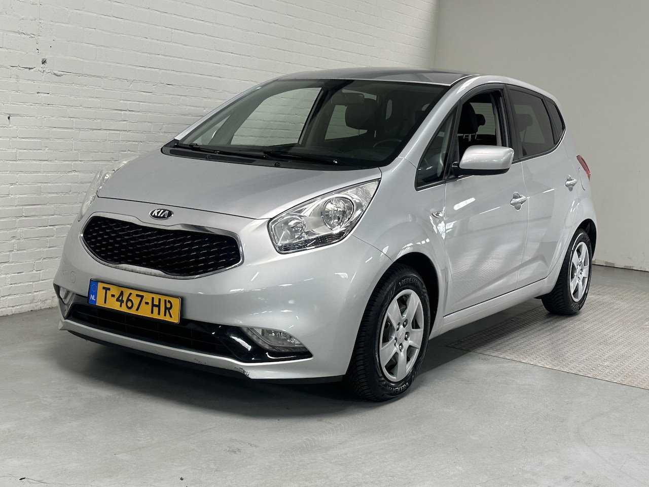 Kia Venga - 1.6 CVVT DynamicPLusLine CLIMA / CRUISE / CEMERA / TREKHAAK Garantie / Rijklaar - AutoWereld.nl