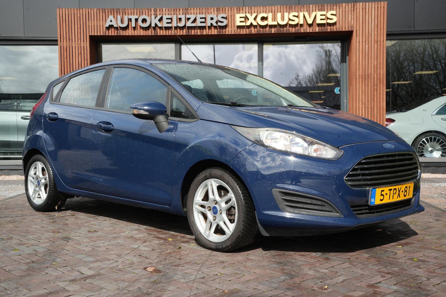 Ford Fiesta - 1.6 TDCi Lease Style Airco Trekhaak Radio/CD - AutoWereld.nl