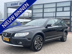 Volvo XC70 - 2.0 D4 Automaat Black Edition Navigatie Trekhaak Xenon Leer Elek Stoel ACC 18 inch Velgen