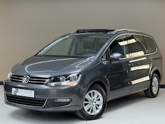 Volkswagen Sharan - 2.0 TDI Comfortline, 150Pk, 2017, 2de eigenaar, 7 Persoons, Panoramadak, Trekhaak, Navigat