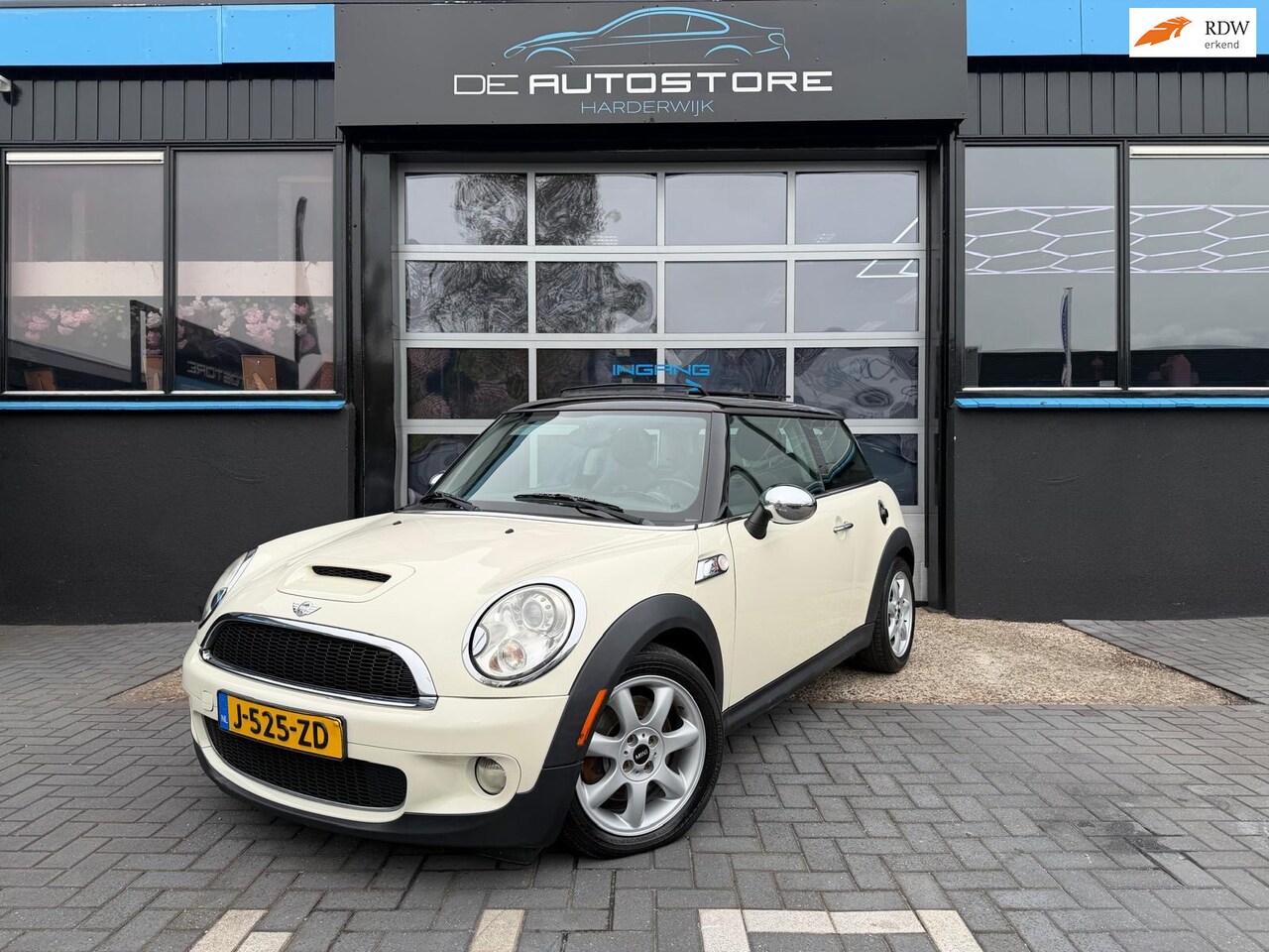 MINI Cooper S - Mini 1.6 Pano dak leder Airco Cruise stoelverw 174pk - AutoWereld.nl
