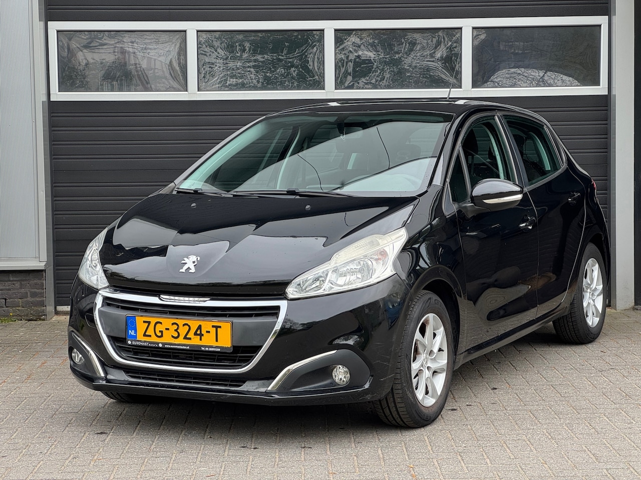 Peugeot 208 - 1.2 PureTech Blue Lease Executive Navi, Cruise, - AutoWereld.nl