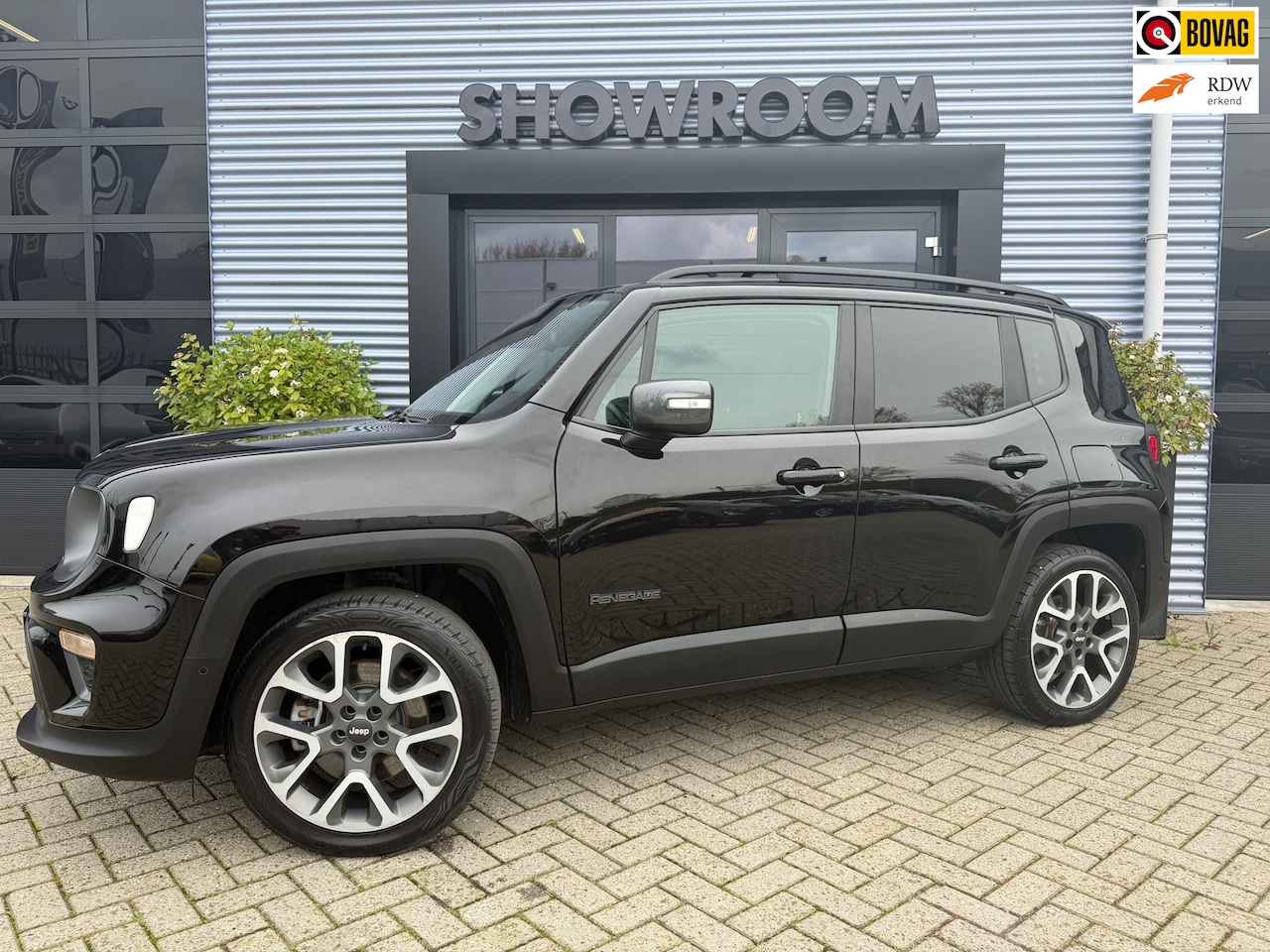 Jeep Renegade - 4xe 240 Plug-in Hybrid Electric S AUTOMAAT|CAMERA|APPLECARPLAY|STOEL & STUURVERWARMING|DOD - AutoWereld.nl