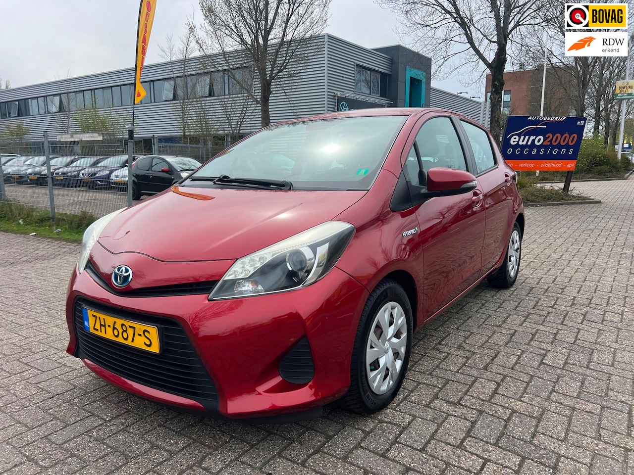 Toyota Yaris - 1.5 Full Hybrid - CAMERA - CRUISE - NETJES ! - AutoWereld.nl