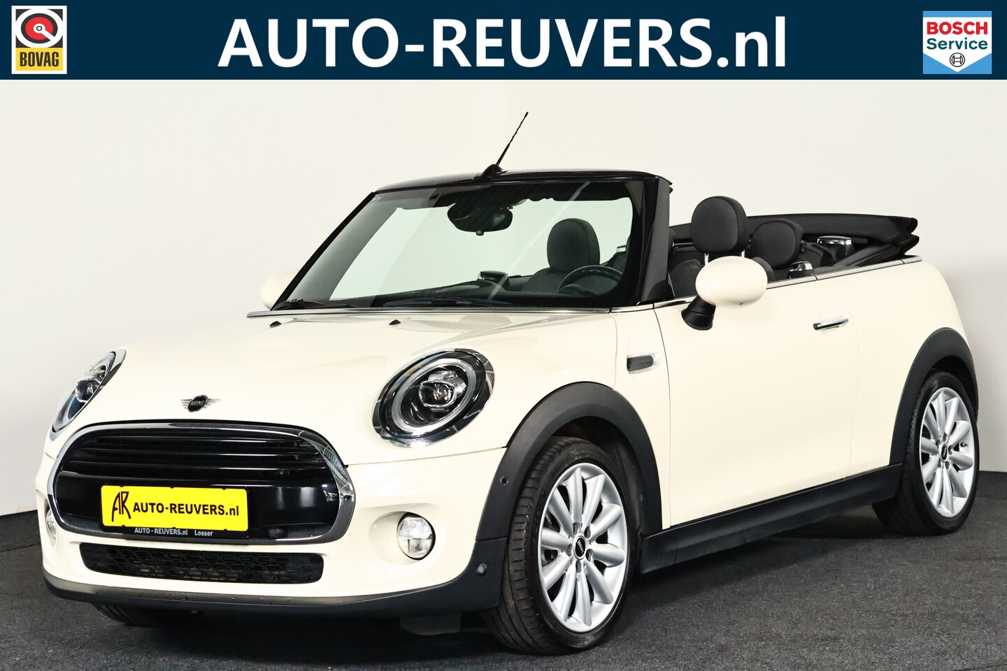 MINI Cabrio - Mini 1.5 Cooper Chili / Navi / Carplay / LED / Half Leder / Stoelverwarming - AutoWereld.nl