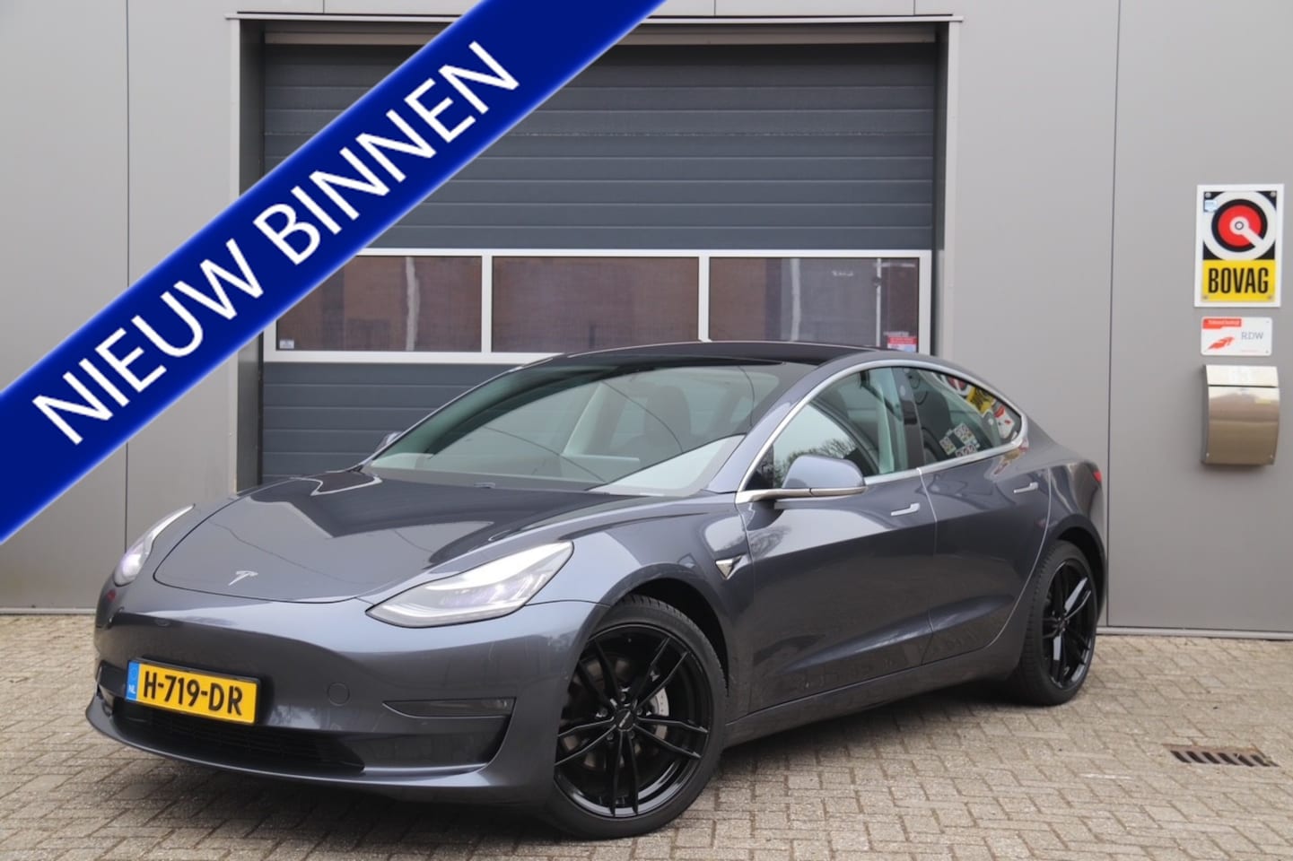 Tesla Model 3 - Long Range RWD Long Range AWD 75 kWh, Camera, Trekhaak, Pano - AutoWereld.nl