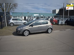 Opel Corsa - 1.2-16V Design Edition