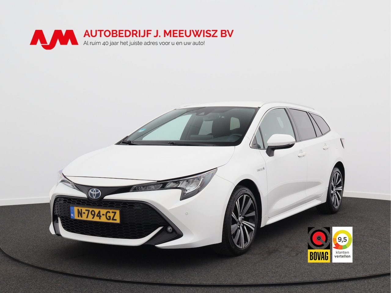 Toyota Corolla Touring Sports - 1.8 Hybrid Business Plus/ lage km/ zeer mooi! - AutoWereld.nl