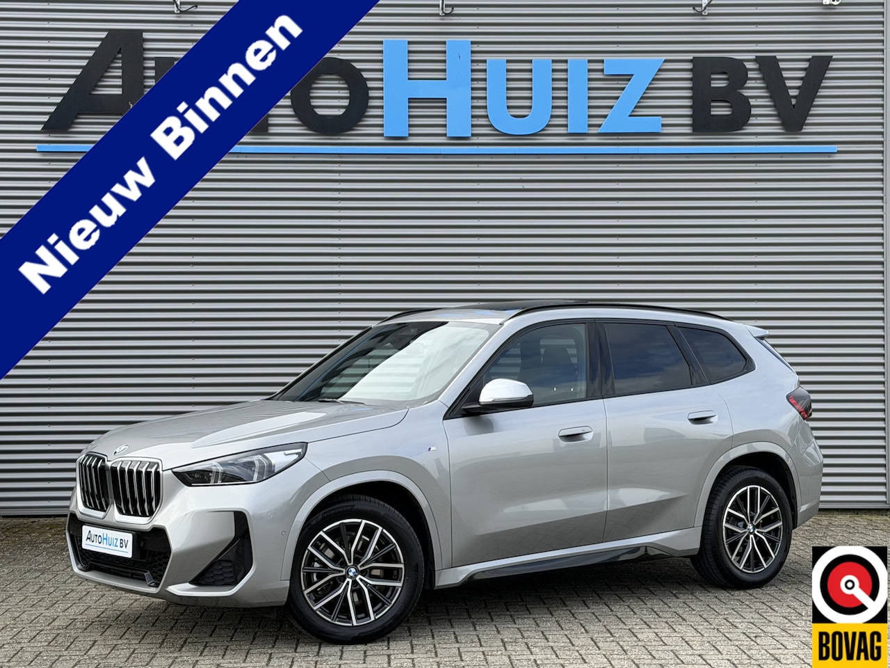 BMW X1 - sDrive20i M Sport Premium Pakket Panoramadak Trekhaak Achteruitrijcamera Stoelverwarming K - AutoWereld.nl