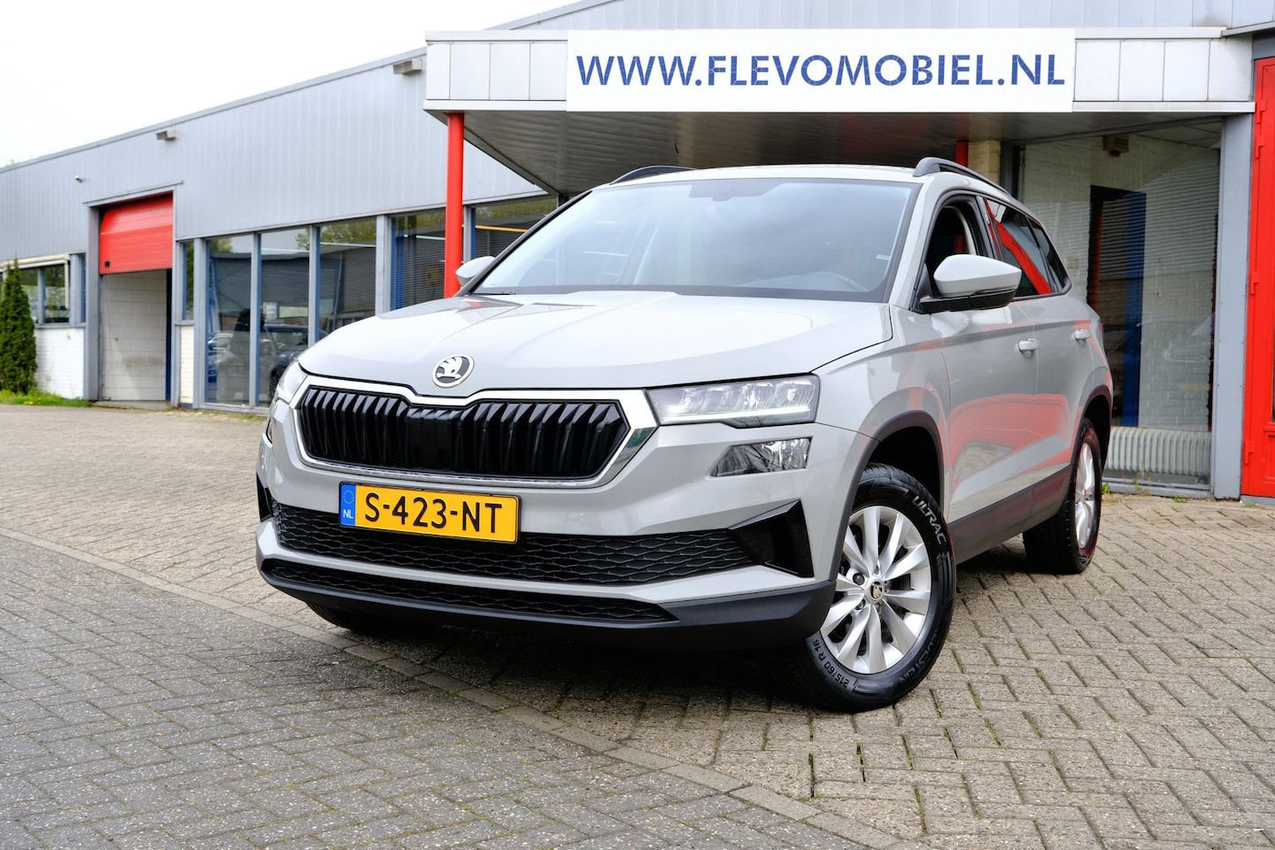 Skoda Karoq - 1.0 TSI Business Edition 1e eigenaar|LED|Navi|Clima|Carplay - AutoWereld.nl