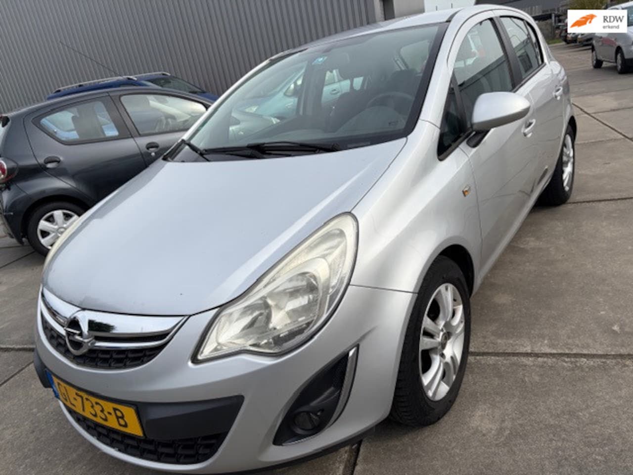 Opel Corsa - 1.2-16V Anniversary Edition-127000 km - AutoWereld.nl