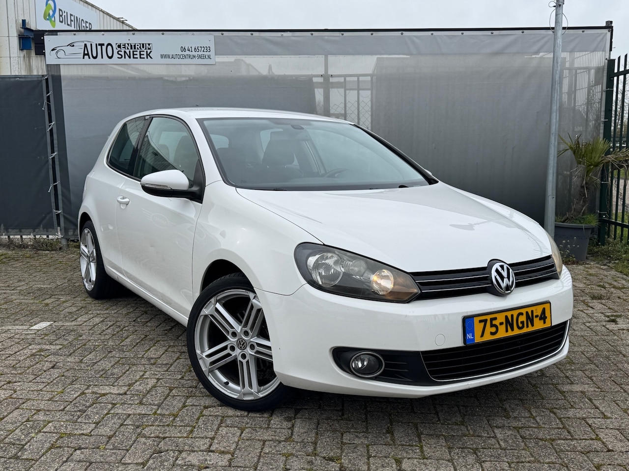 Volkswagen Golf - 1.2 TSI Highline - NWE APK - Clima - Cruise - AutoWereld.nl
