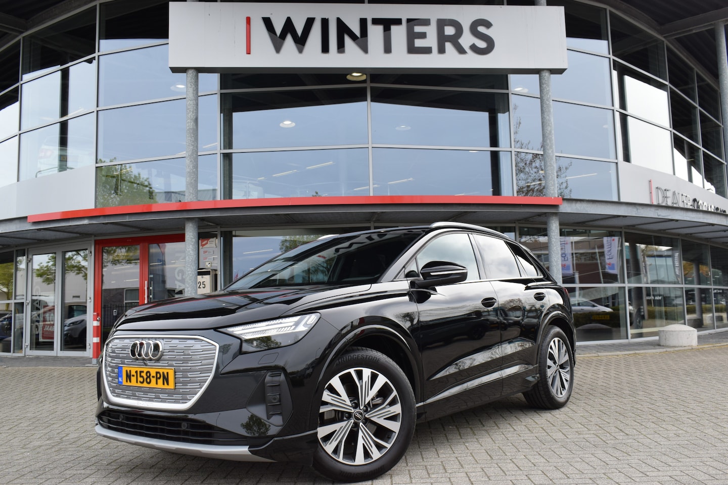 Audi Q4 e-tron - 35 Launch edition Advanced Plus 55 kWh | Trekhaak | Kantel/Schuif Dak | Stuur + Stoelverwa - AutoWereld.nl