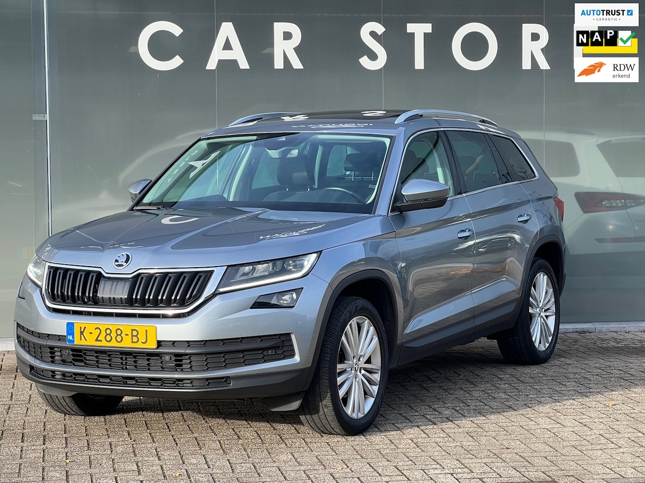 Skoda Kodiaq - 1.5 TSI DSG 7p. PANORAMADA DAK CAMERA ADAPT. CRUISE TREKHAAK - AutoWereld.nl