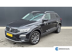 Volkswagen T-Roc - 1.0 TSI 110pk Style Business | Airco | Adaptive Cruise | Parkeerhulp V+A | 17"