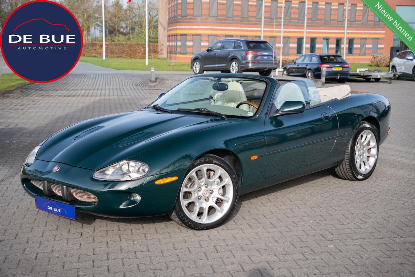 Jaguar XKR - 4.0 V8 Supercharged Convertible|Cabriolet|Harman Kardon|British Racing Green|Cashmere|Lede - AutoWereld.nl