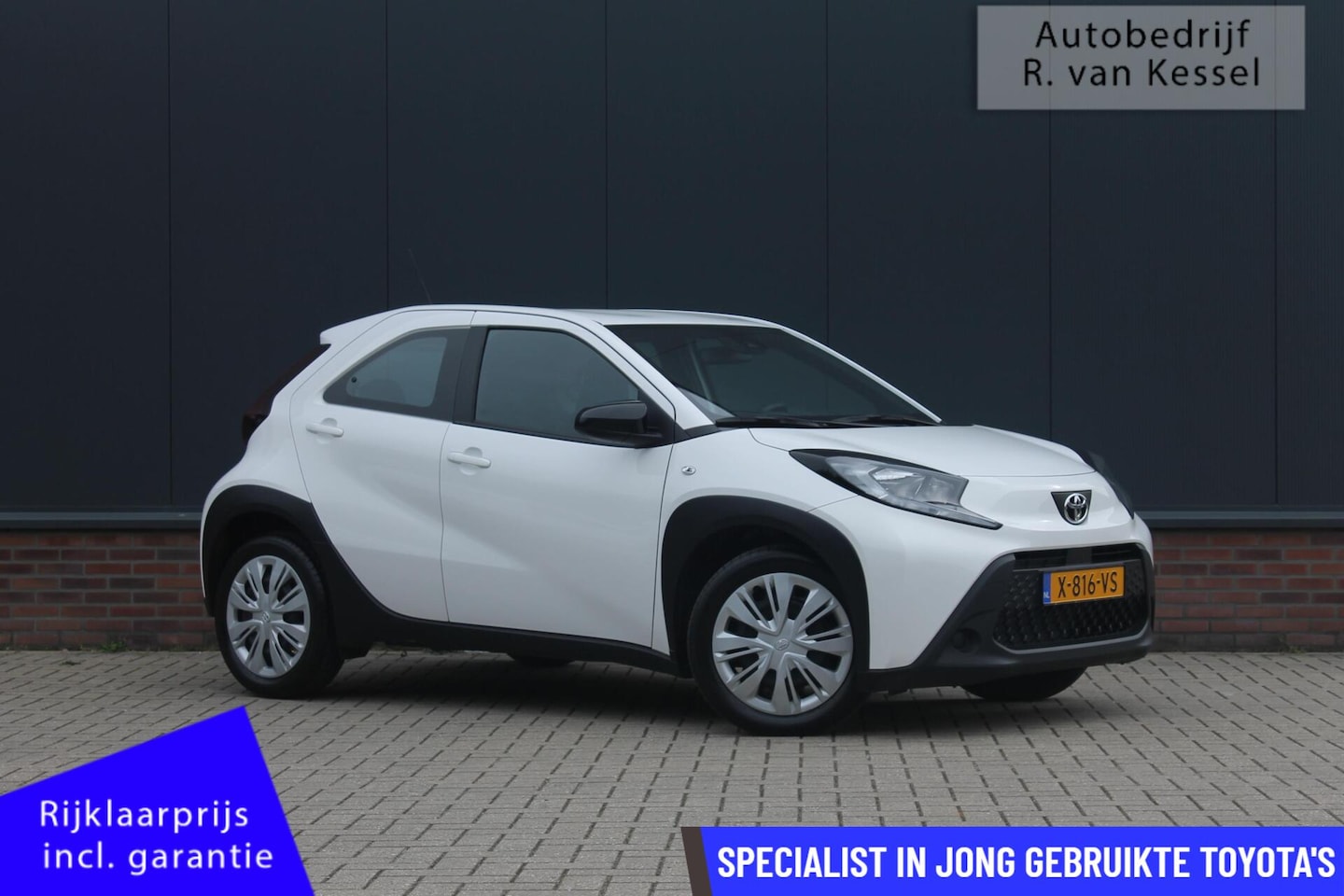 Toyota Aygo X - 1.0 VVT-i S-CVT Play Automaat I 1e Eig. I Carplay I ACC I NL-auto - AutoWereld.nl