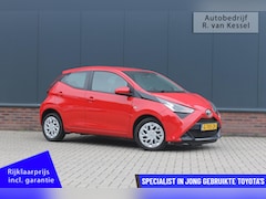 Toyota Aygo - 1.0 VVT-i x-play I Camera I Carplay I NL-auto