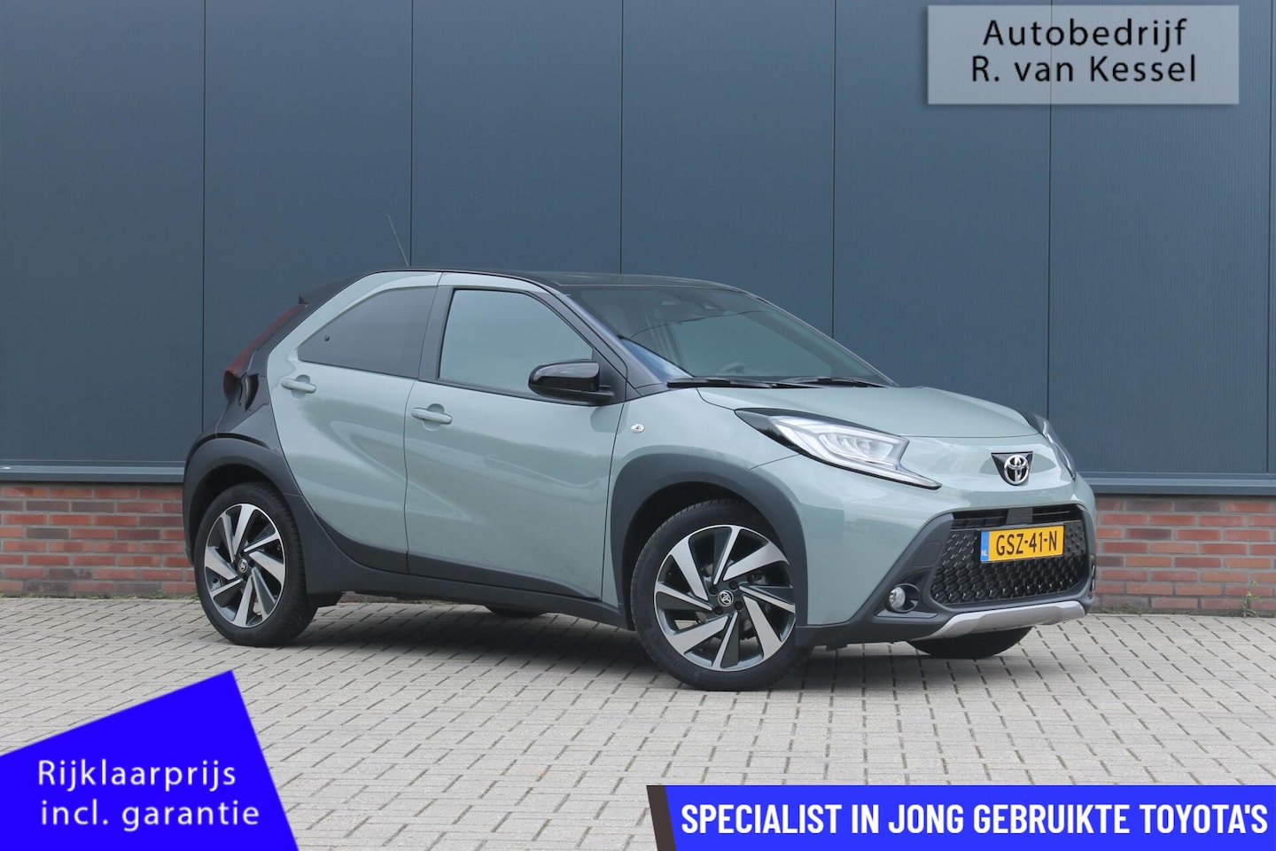 Toyota Aygo X - 1.0 VVT-i S-CVT Envy I Luxe! I PDC I Allseason banden I NL-auto - AutoWereld.nl