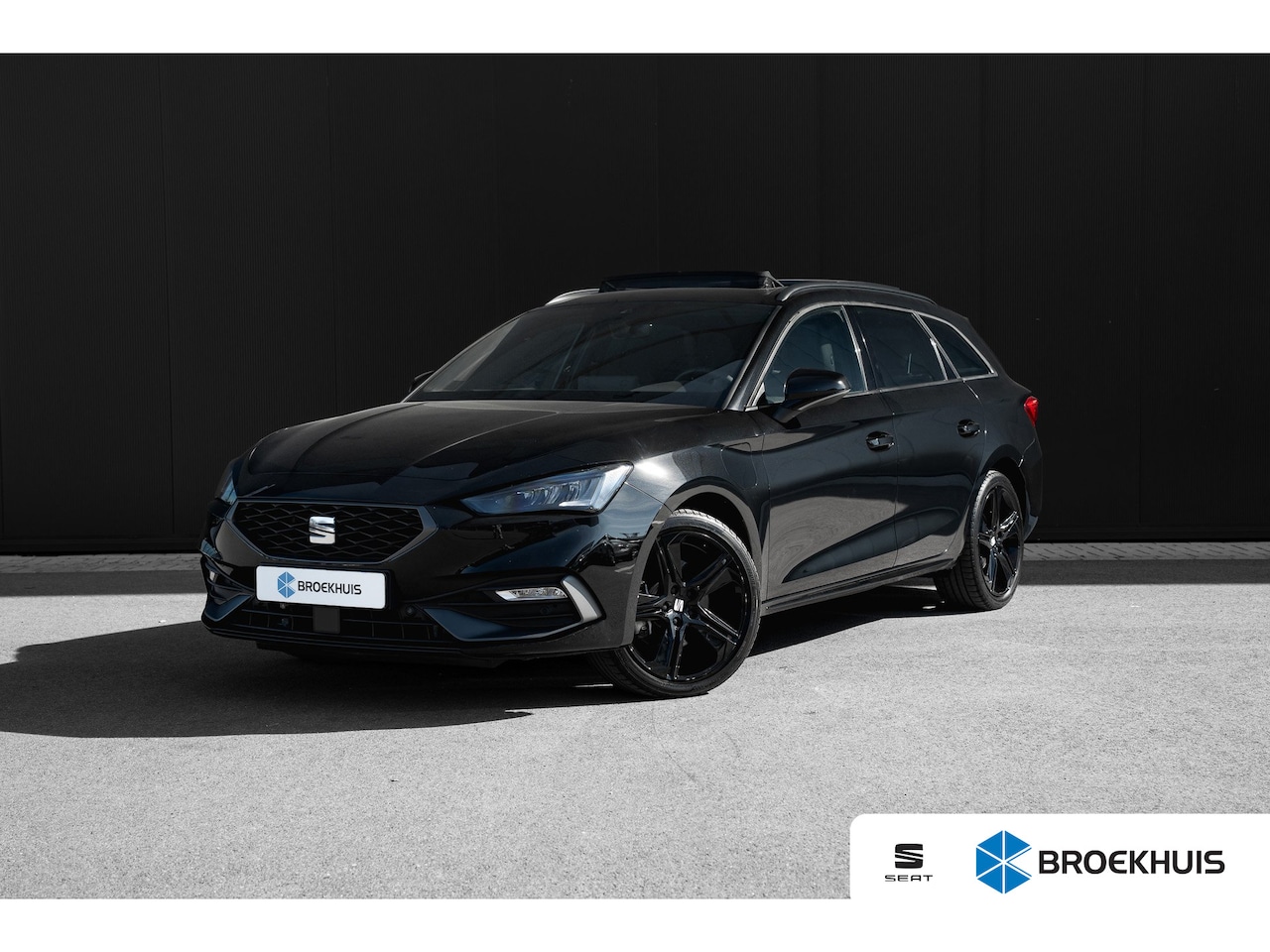 SEAT Leon Sportstourer - 1.5 TSI eHybrid 204pk FR Business | Panoramadak | Camera | Dodehoekassistent | 17" - AutoWereld.nl