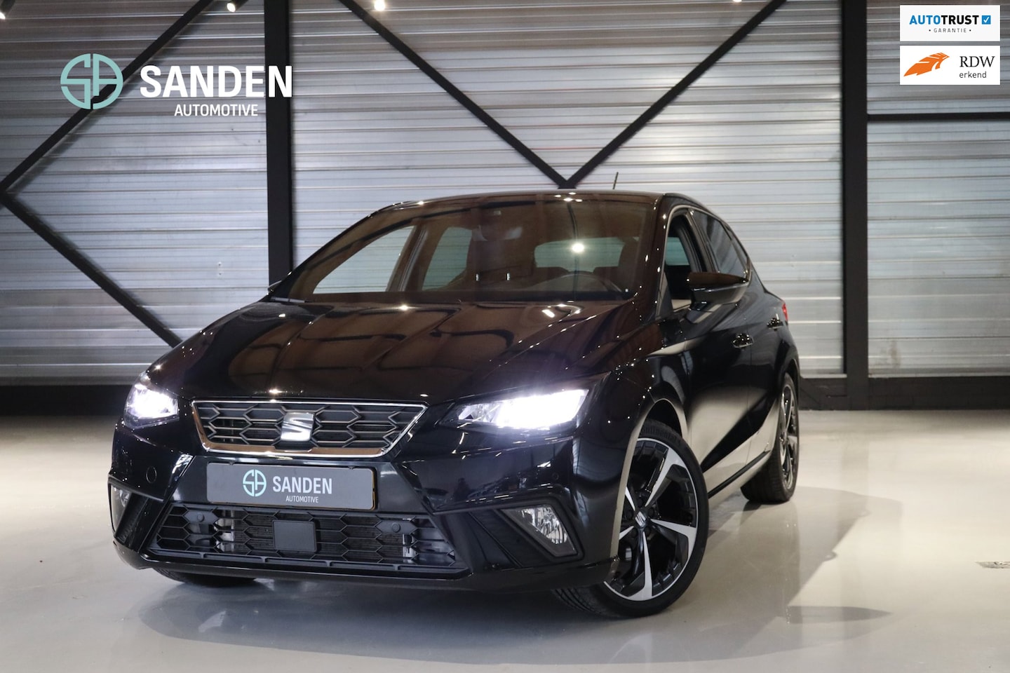SEAT Ibiza - 1.0 TSI FR Business Connect |Automaat|LED|Navi|Camera|Stoelverwarming| Adaptive cruis|Clim - AutoWereld.nl