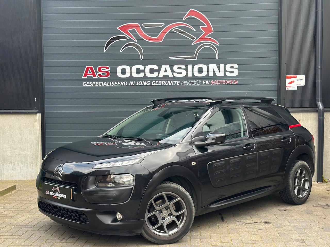Citroën C4 Cactus - 1.2 PureTech Cam - Airco - Navi - AutoWereld.nl