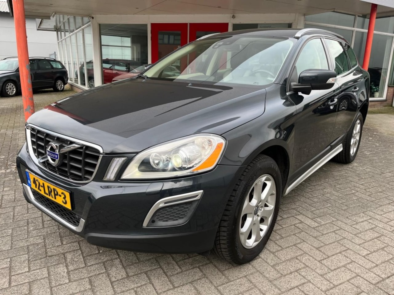 Volvo XC60 - Volvo XC60 2.0T 203PK SUMMUM - AutoWereld.nl