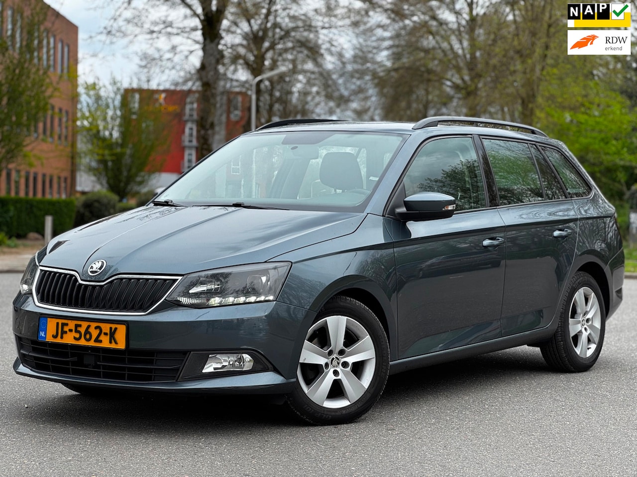Skoda Fabia Combi - 1.4 TDI Ambition Businessline|APK16-03-2027|NAVI|LED|PSENSOR|TREKHAAK|AIRCO|CRUISE - AutoWereld.nl